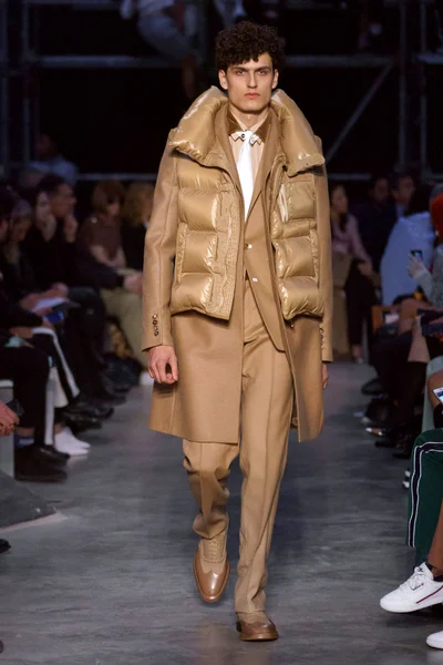 Look 67